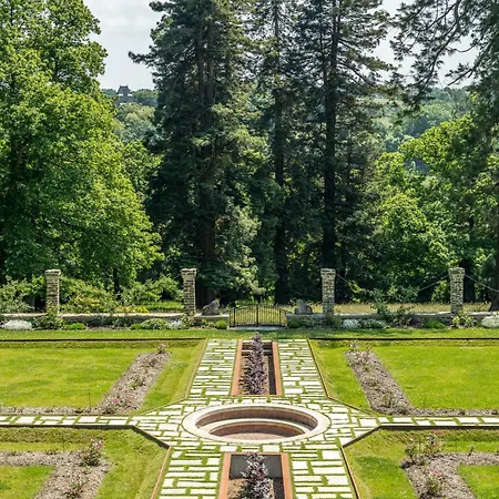فندق مبيت وإفطار Domaine De Kerrosen A Proximite Du Port De Dinan, Sur La Rance *