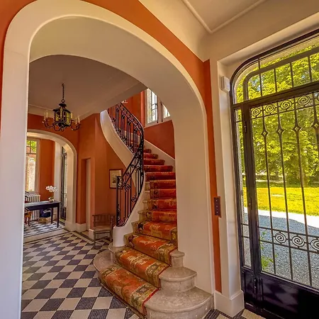 فندق مبيت وإفطار Domaine De Kerrosen A Proximite Du Port De Dinan, Sur La Rance