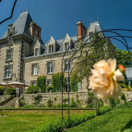 Domaine De Kerrosen A Proximite Du Port De Dinan, Sur La Rance فندق مبيت وإفطار